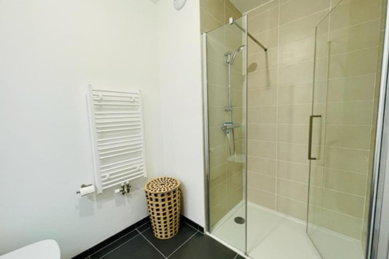Charming New Flat With Balcony Apartment Ла Рошел Екстериор снимка